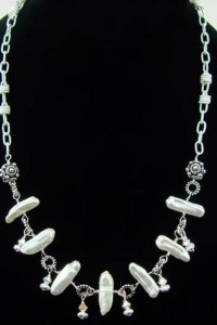 White Wedding Necklace Image