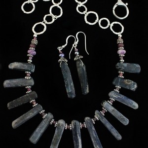 Hearty Apatite Necklace